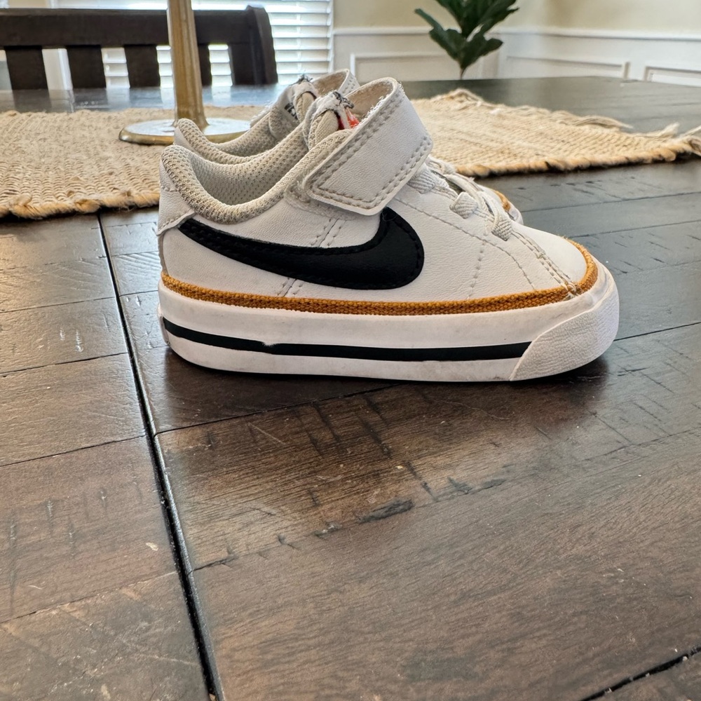 Nike Toddler Court Legacy Sneakers